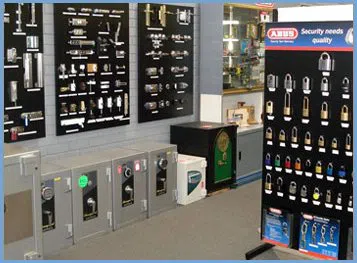Lock Key Shop Camden, NJ 856-532-0039 Lock Key Shop Camden, NJ 856-532-0039 - 56-8
